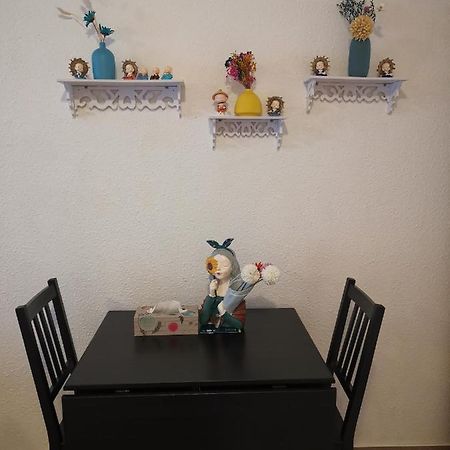 Ferienwohnung Schoene Wohnung 2D-Gebaeude Mit Mini-Garten Schönwalde エクステリア 写真