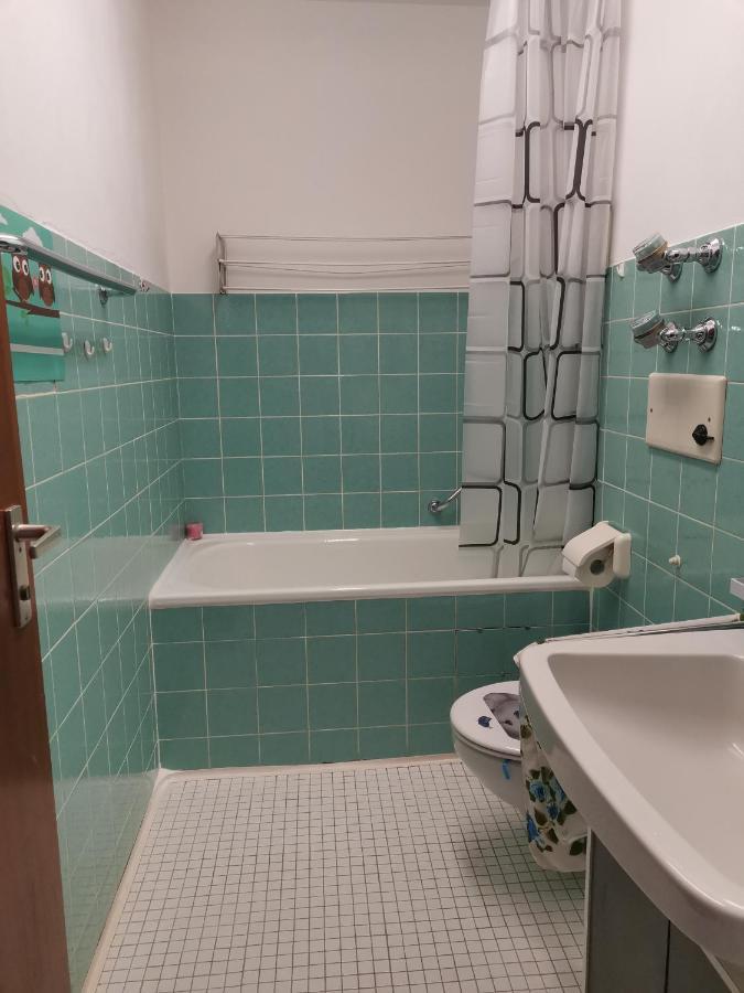 Ferienwohnung Schoene Wohnung 2D-Gebaeude Mit Mini-Garten Schönwalde エクステリア 写真