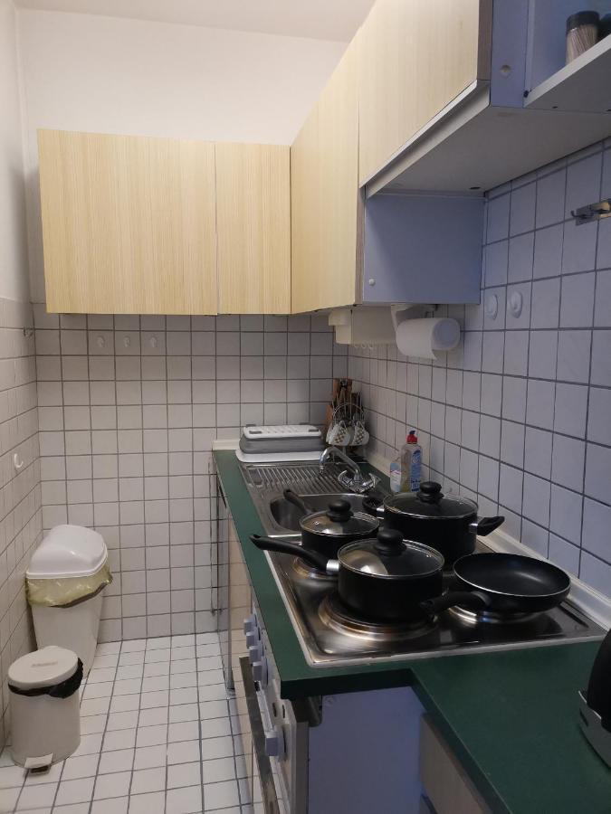 Ferienwohnung Schoene Wohnung 2D-Gebaeude Mit Mini-Garten Schönwalde エクステリア 写真
