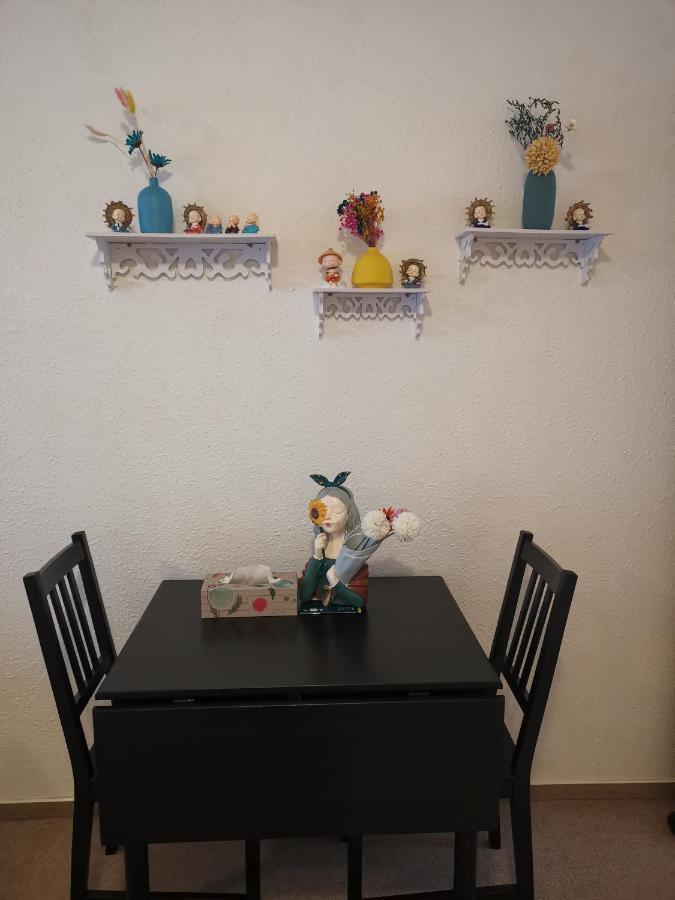 Ferienwohnung Schoene Wohnung 2D-Gebaeude Mit Mini-Garten Schönwalde エクステリア 写真