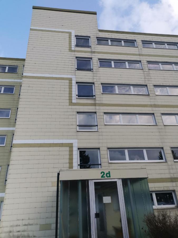 Ferienwohnung Schoene Wohnung 2D-Gebaeude Mit Mini-Garten Schönwalde エクステリア 写真