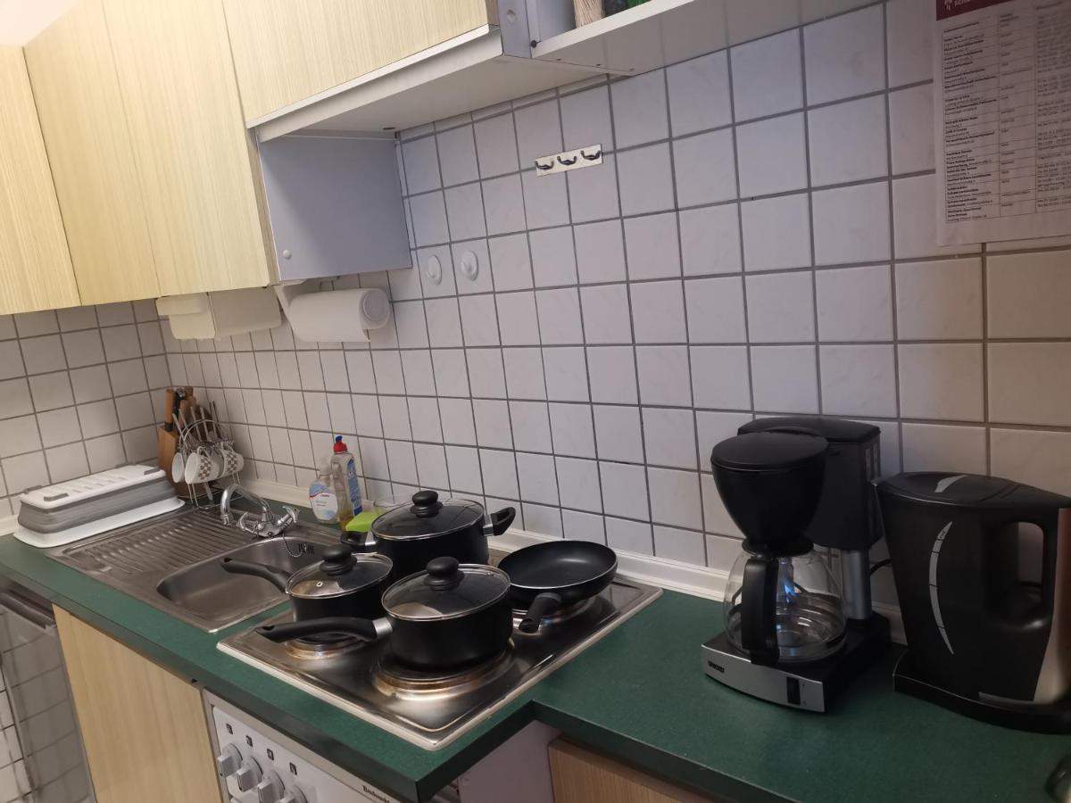 Ferienwohnung Schoene Wohnung 2D-Gebaeude Mit Mini-Garten Schönwalde エクステリア 写真